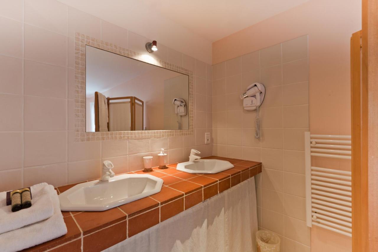 Bed and Breakfast Domaine De La Combotte Nantoux Екстер'єр фото