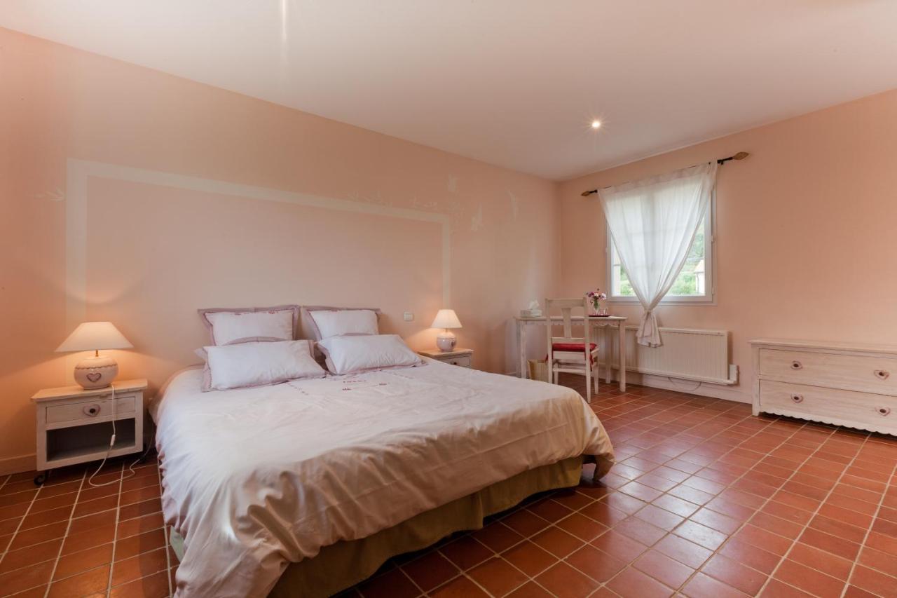 Bed and Breakfast Domaine De La Combotte Nantoux Екстер'єр фото