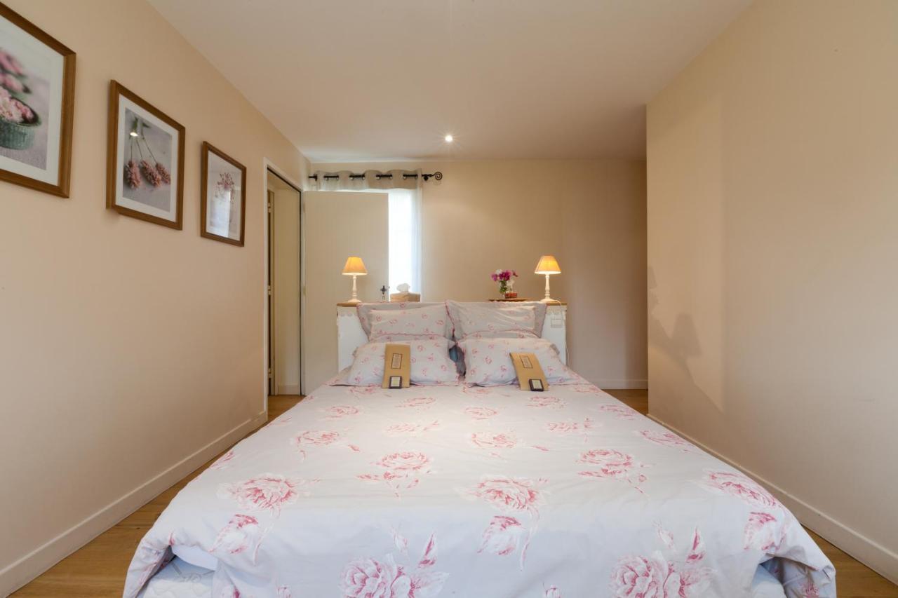 Bed and Breakfast Domaine De La Combotte Nantoux Екстер'єр фото